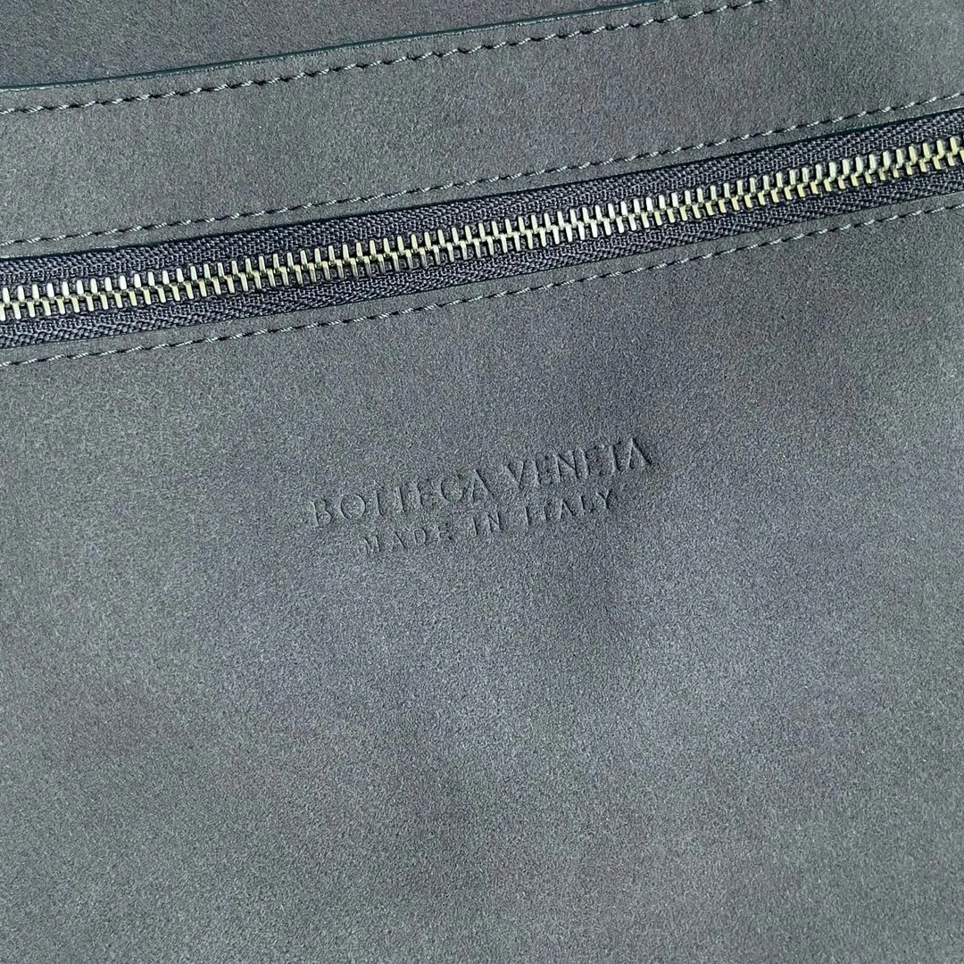 All categories 💚 Authentic bags 💚 BV 2025 new Bottega Veneta large plaid woven men's briefcase